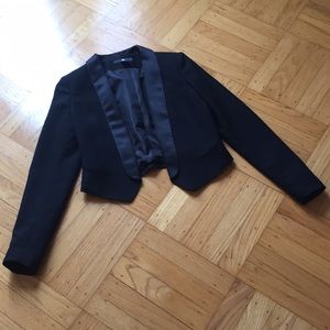 H&M cropped black blazer